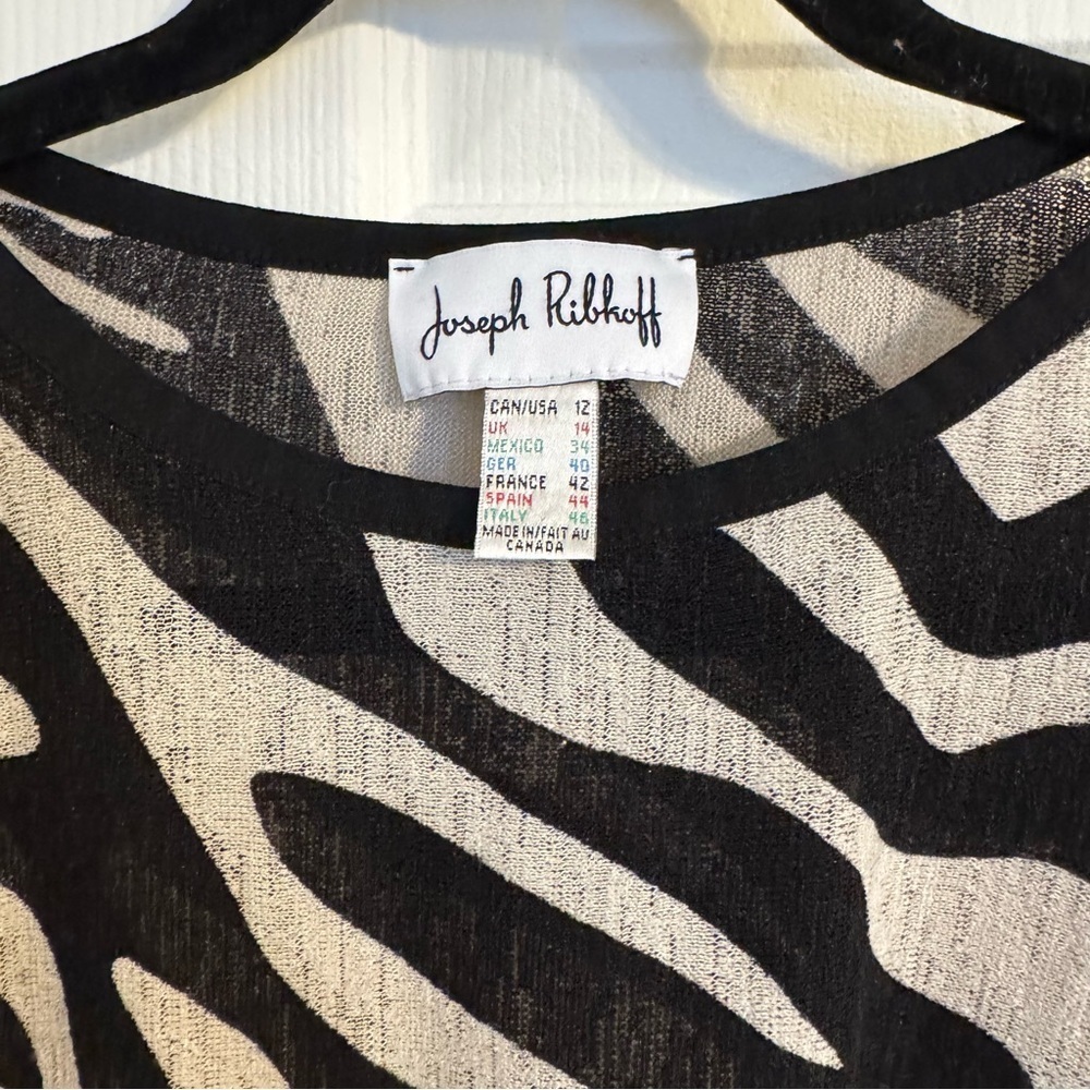 Joseph Ribkoff Black & White Printed Poncho – Size 12 - Picture 2 of 3